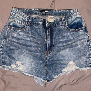 Fashion nova jean shorts